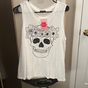 Cute white skull T-shirt. Brand new, never worn.